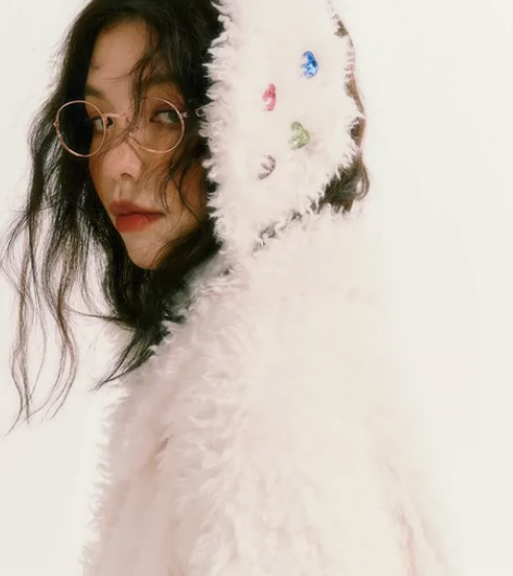 NECY 22AW 爱心粉钻毛绒耳罩帽小众...