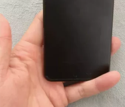 荣耀v10手机，6加128的，成色很不错，...