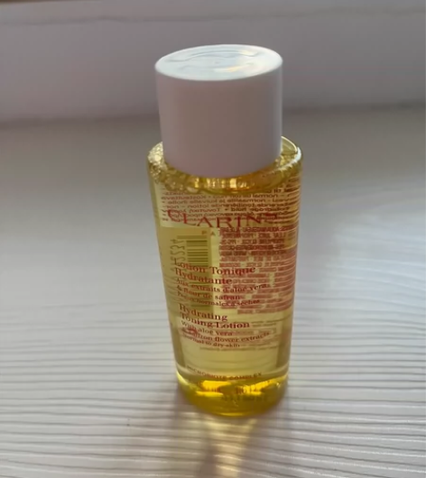 娇韵诗保湿化妆水 50ml 感兴趣的话点“...