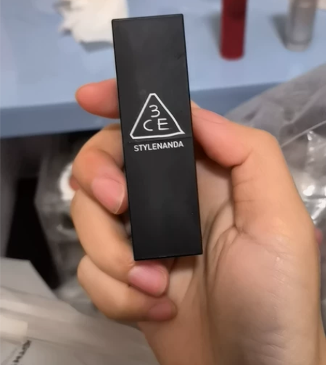 3ce黑管哑光216口红 用过3.4次,余...