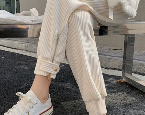 2021新款春秋别致设计感休闲运动风卫裤灯...