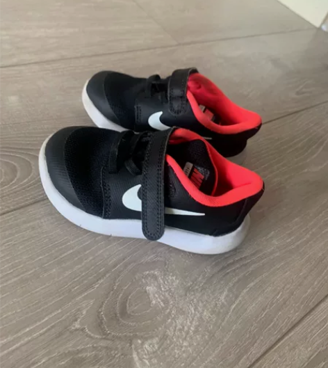 耐克儿童运动鞋 25 码 内长14厘米 商...