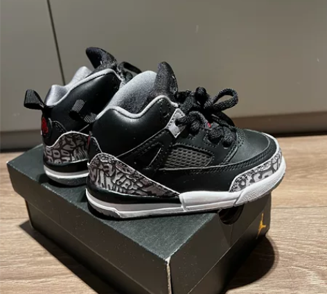 Jordan乔丹男童篮球鞋 全新  朋友送...