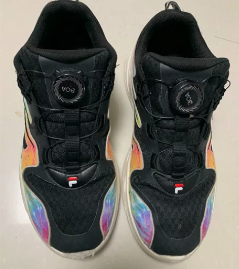 斐乐大童复古跑鞋，38码！ 感兴趣的话点“...