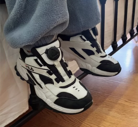 儿童正品斐乐运动鞋 34码 春秋冬三季可穿...