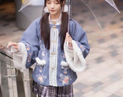 五五年原创汉服女 其乐绒绒 明制加绒方领半...