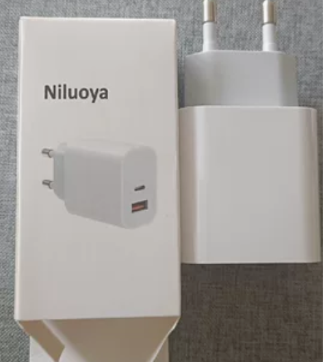 出国必备充电神器，全新，只有4个，适用于所...