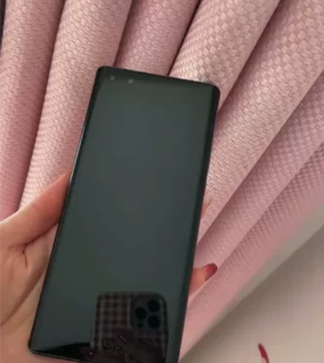 女生自用华为mate40pro 5g 手机...