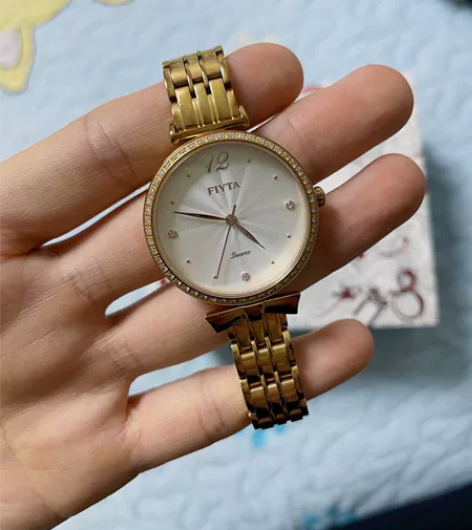 飞亚达女手表 9.5新 当时2700多买的...