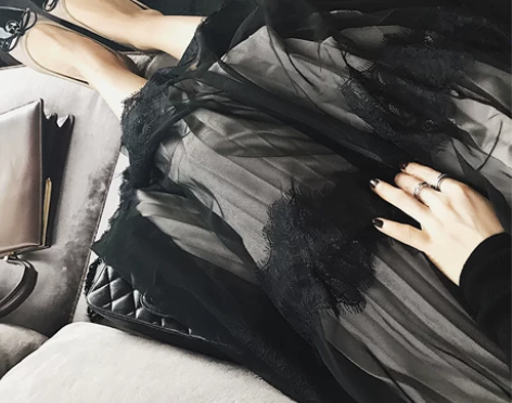 南瓜谷高腰蕾丝半身裙中长款包臀裙A字通勤百...