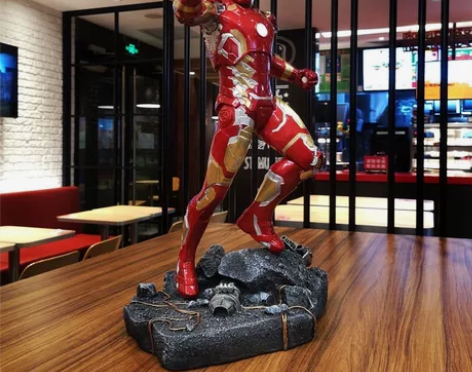 钢铁侠手办 感兴趣的话点“我想要”和我私聊...