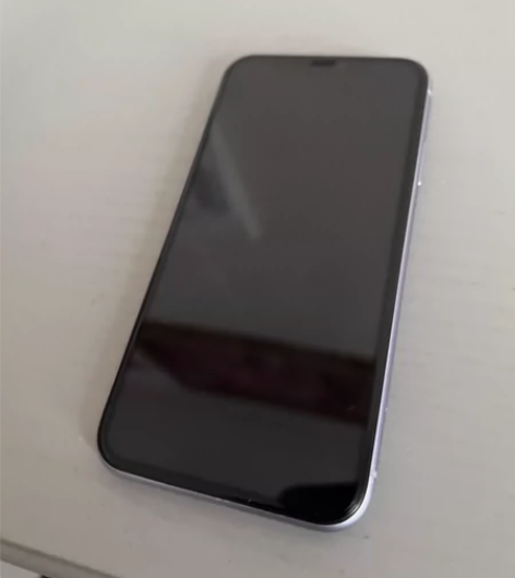 苹果11 国行128g 换过电池 有磕碰 ...