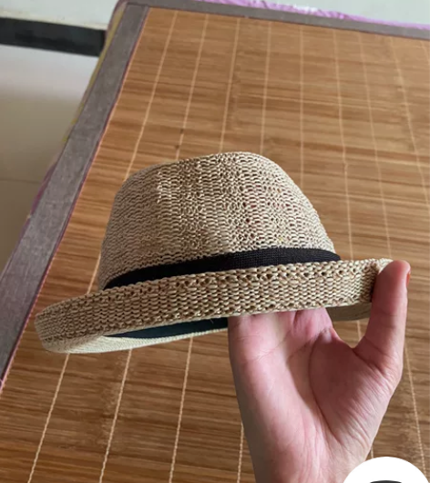 草帽九成新 感兴趣的话点“我想要”和我私聊...