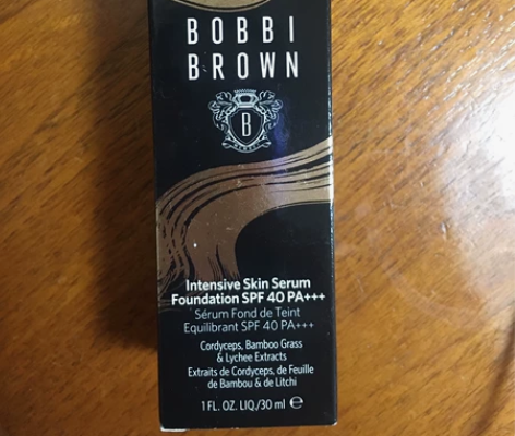 bobbi brown 密集修护粉底液，虫...