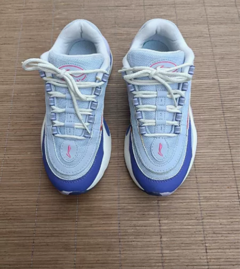 二手李宁35.5码,女士运动鞋 鞋子保证正...