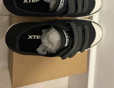 特步女鞋帆布鞋春季新款纯色学生休闲魔术贴运...