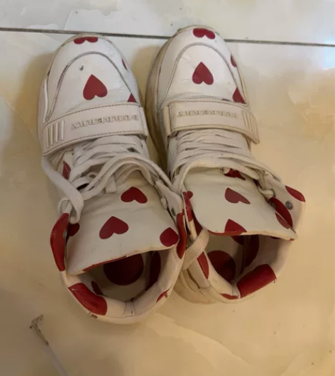 爱心运动鞋，老爹鞋，38码（偏大），便宜出...