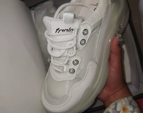 特价品牌撤柜清仓真皮新款透气运动休闲果冻底...