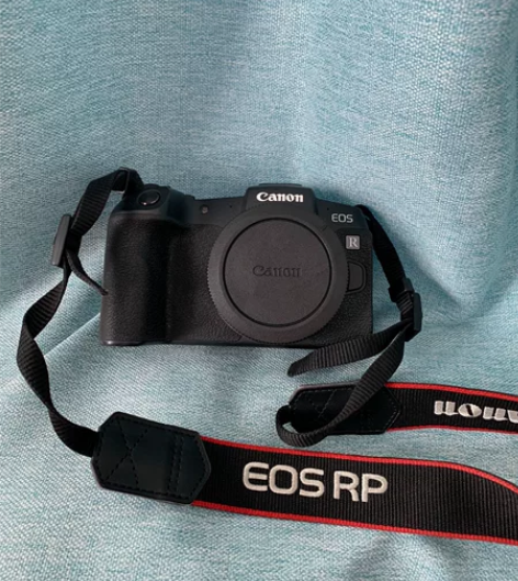 出佳能eos rp，95新，19年京东购入...