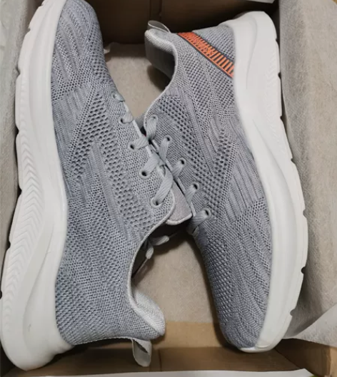 全新42码品牌男士灰色秋冬款休闲百搭运动鞋...