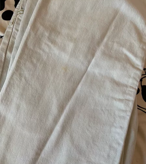 3条牛仔裤100包邮，浅蓝色那条一次没穿过...