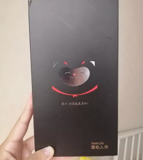 充电宝，锐思的10000mAh超大容量，全...