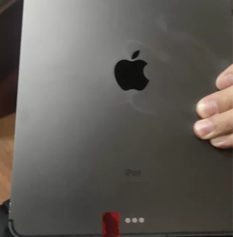 个人自用2020款深空灰iPad Air4...