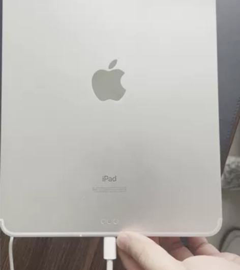 含泪出ipad air4 2020版，21...