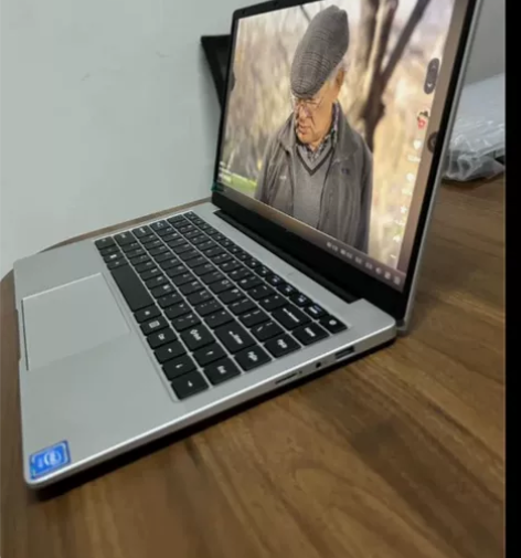 全新14寸笔记本电脑轻薄本J4105 四核...