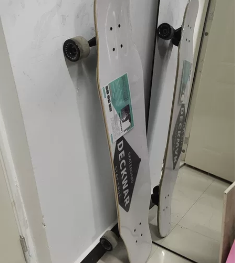 滑板可议价 品牌型号:DECKWAR  磨...