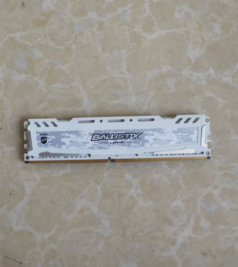 急出内存4代8g 2400MHZ英睿达马甲...