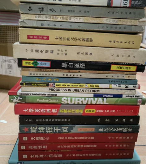 整理出来不想要了的书，小说散文漫画诗歌传记...