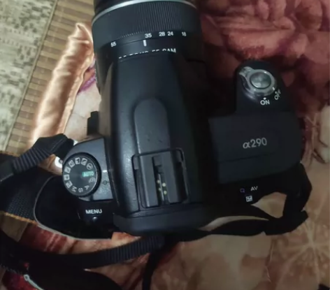 索尼a290套机，木有电池不知道好坏，但镜...