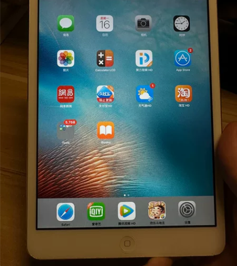 iPad mini 1代，16G，国行，蜂...