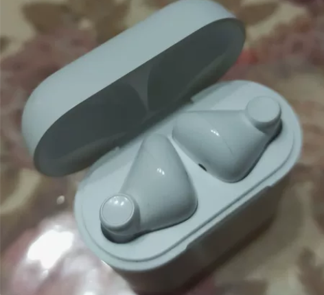 qcy8蓝牙耳机,需要的联系,最好本地自取...