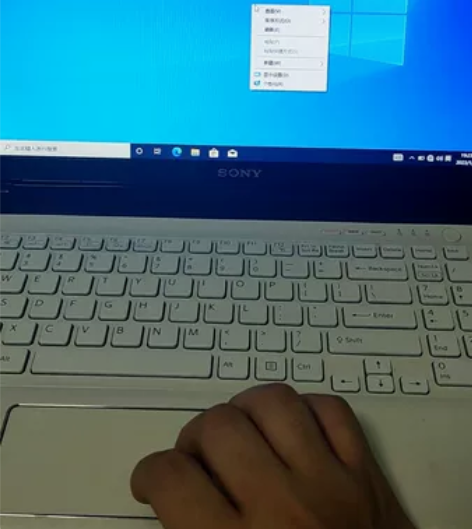 Sony笔记本  型号：SVE151J11...