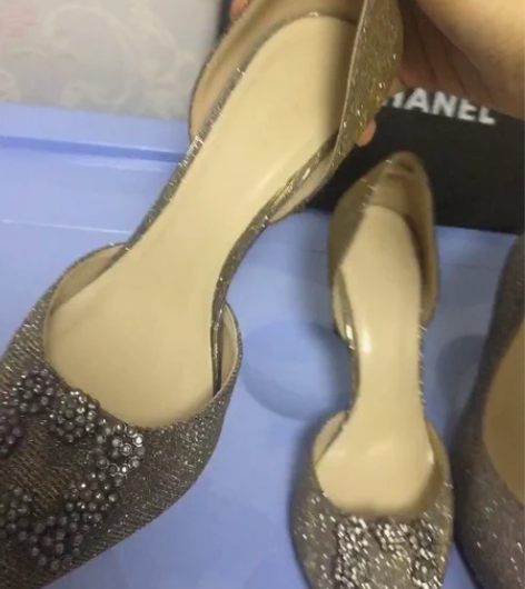 bling bling的镶水钻细高跟单鞋婚...