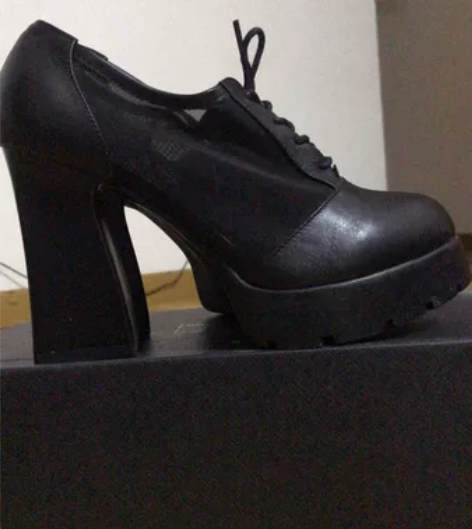 纯牛皮高跟深口防水台单鞋 入手渠道 ：商场...