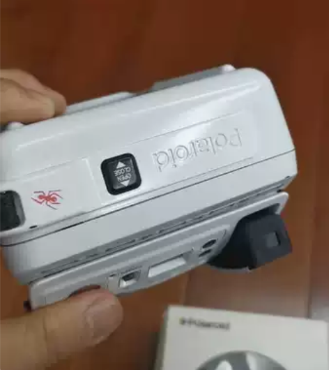 Polaroid宝丽来One600系特别限...