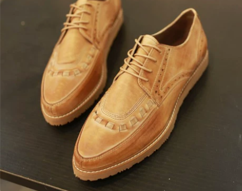 时尚雕花做旧复古布洛克男鞋，做旧黄，全新超...