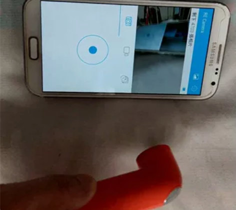 HTC Re运动相机，橙红小水管 app连...