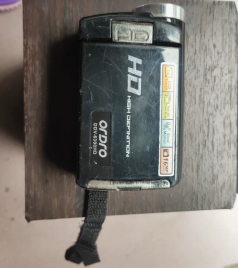 欧达DDV-6300HD相机,里面没有电池...