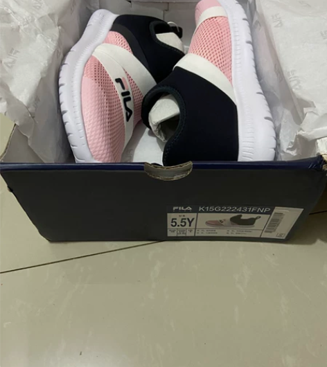 全新的 FILA KIDS斐乐童鞋儿童运动...