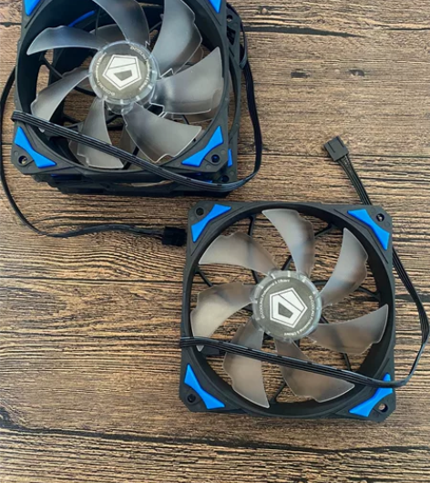 ID-COOLING XF12025发光1...