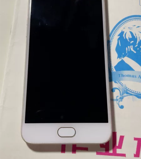 手机几乎全新，唯一的缺点就是电池坏了需要换...