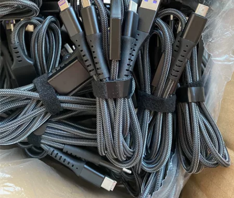 全新三头手机充电线5根包邮19.9 感兴趣...