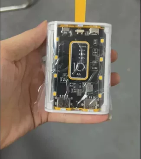 新款朋克风透明机甲充电宝10W快充20000毫安大容量移动电...