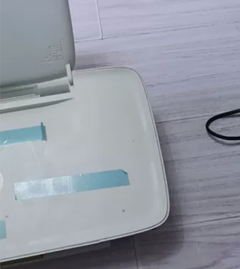 带墨盒打印机，9成新，惠普1112，可以打...