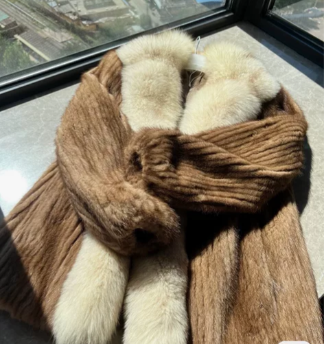 出菀菀款中古貂 蜜棕色很难得 适合100斤...