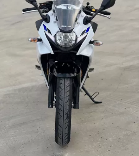 铃木gsx250跑车,低价出售九五新二手摩...